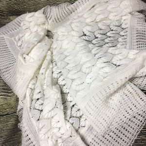 Vintage Yellow Bird baby's crochet blancket